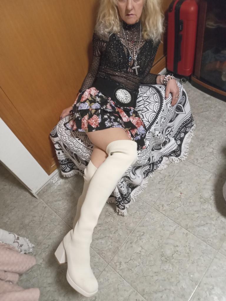 Chica busca chico en Murcia: 