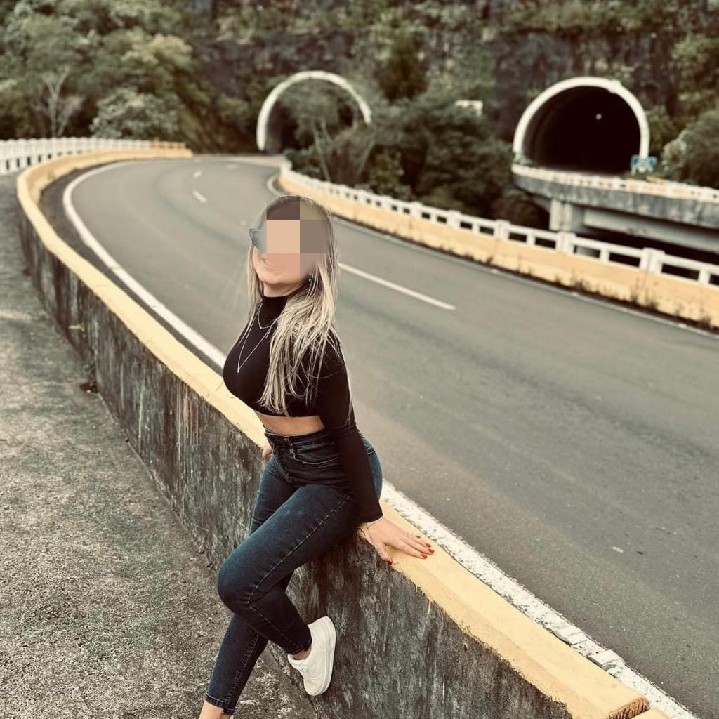 Chica busca chico en Cádiz: 