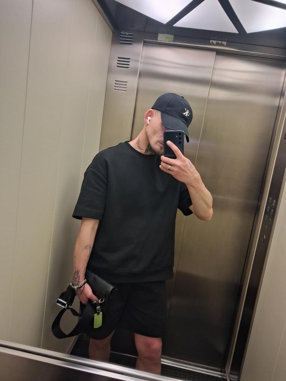 614803840: Chico busca chica en Madrid