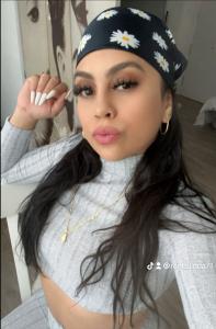 617064423: Chica busca chico en Madrid