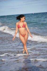 742004484: Chica busca chico en Gerona