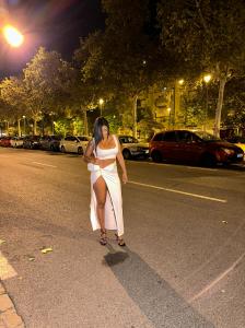 632742360: Chica busca chico en Valencia