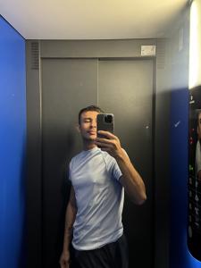 634307743: Chico busca chica en Granada