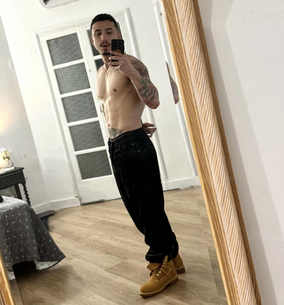 643232078: Chico busca chica en Mallorca