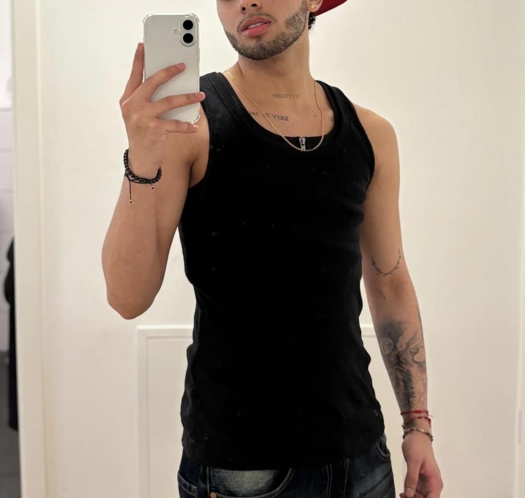 Chico busca chica en Menorca: 