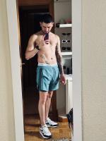 604349144: Chico busca chica en Madrid