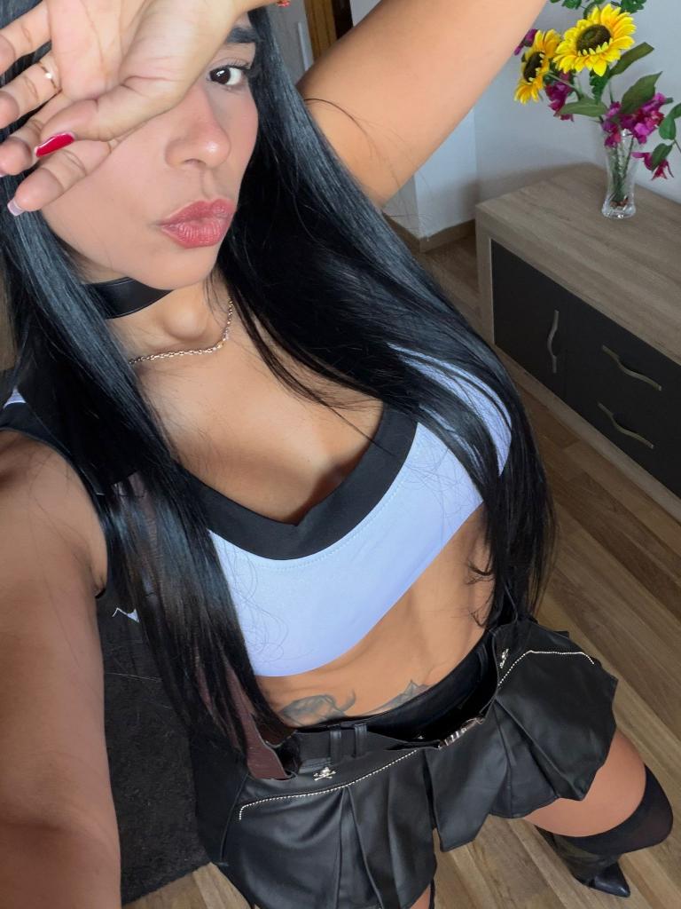 645227991: Chica busca chico en Barcelona