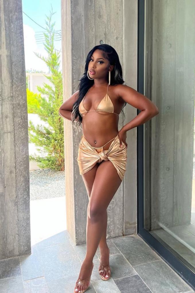 Chica busca chico en Barcelona: 