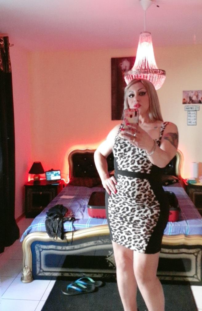 662654743: Transexual en Cádiz