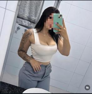 670733362: Chica busca chico en Madrid