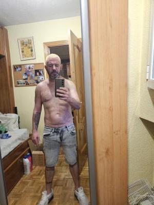 635474220: Chico busca chica en Madrid