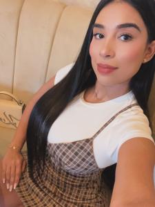 645227991: Chica busca chico en Barcelona