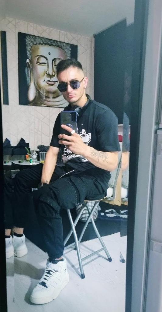 Chico busca chica en Madrid: 