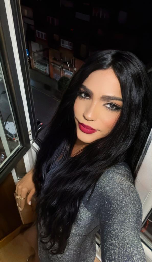 613682106: Travesti en Madrid