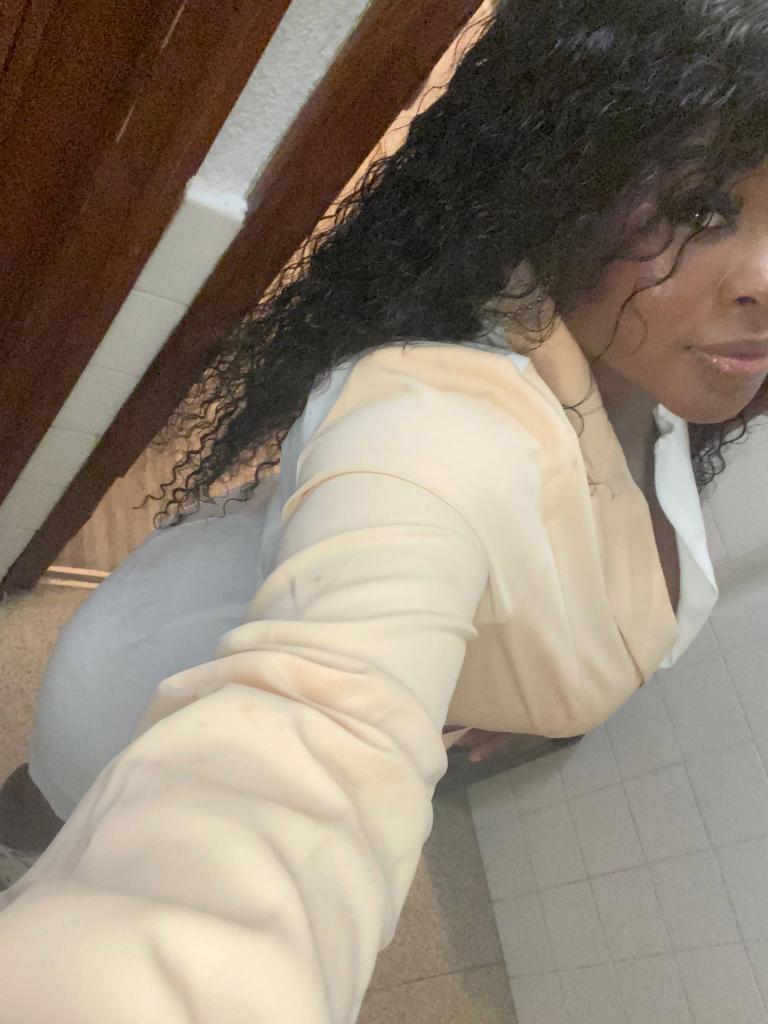 614093487: Chica busca chico en Alicante