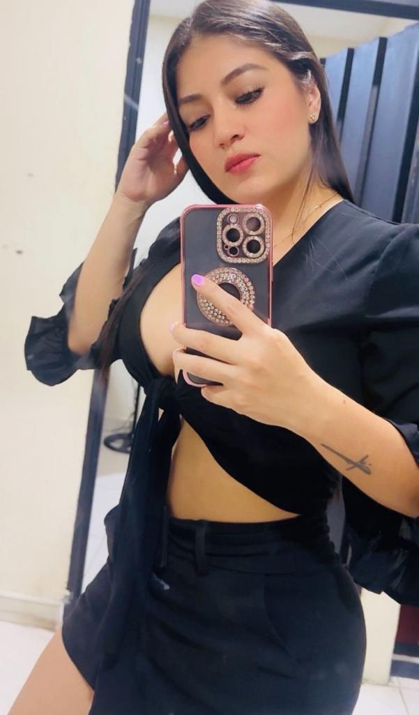 Chica busca chico en Tenerife: 