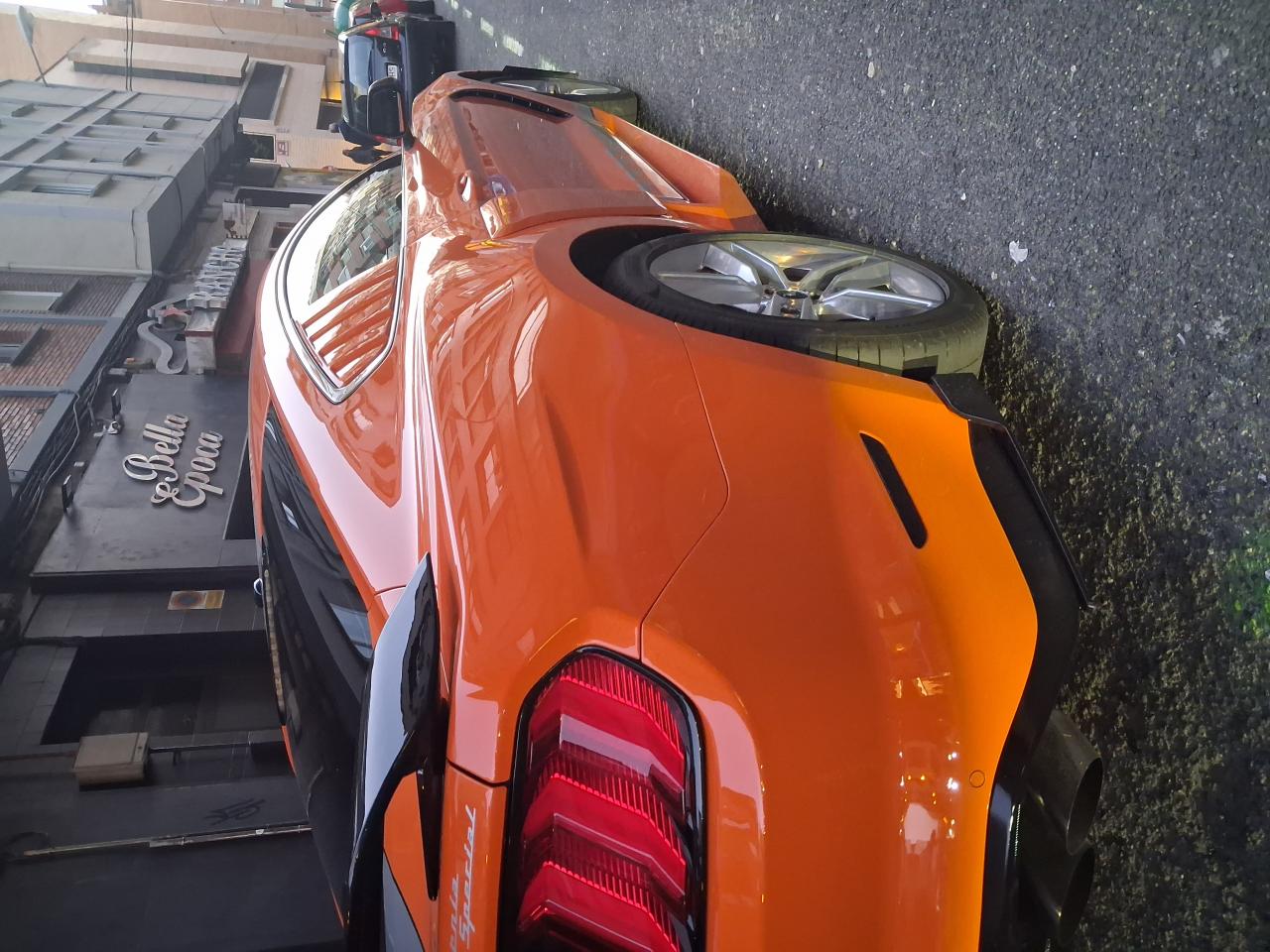 Chico busca chica en León: 