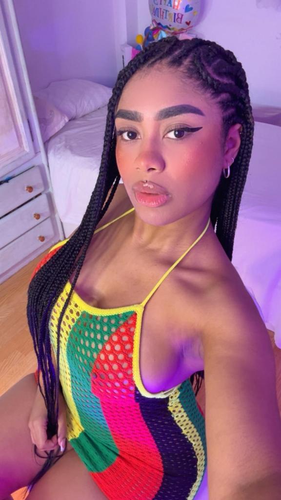 643610823: Chica busca chico en Murcia