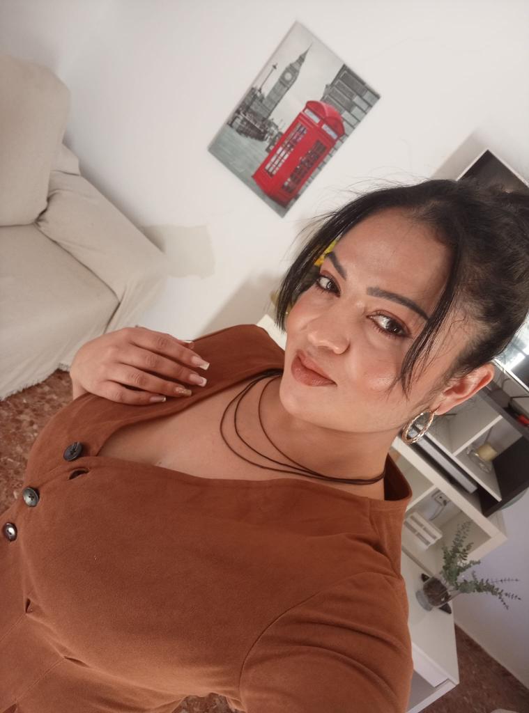 974563641: Chica busca chico en Huesca