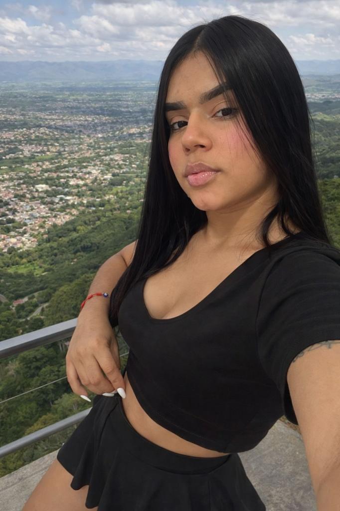 613889597: Chica busca chico en Zaragoza