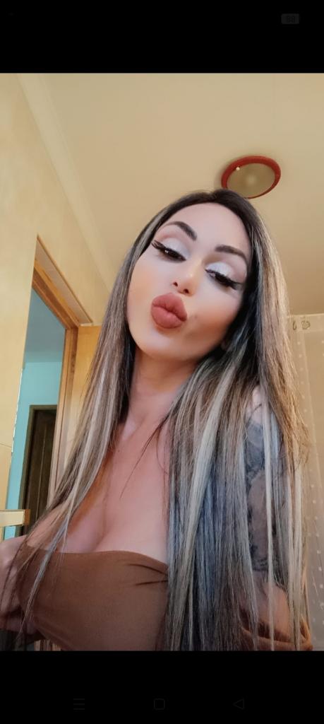 613182228: Transexual en Málaga