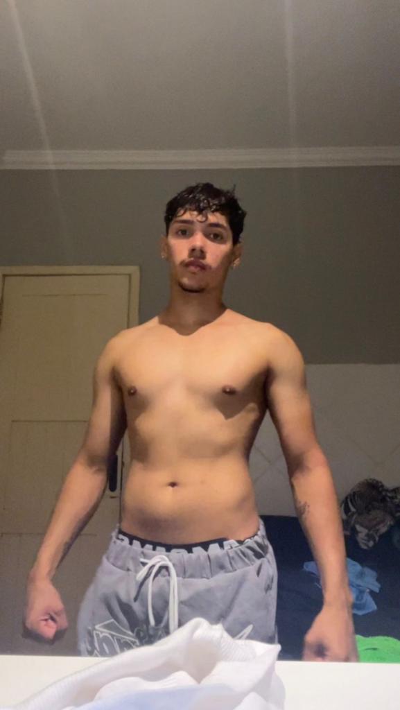 Chico busca chica en Málaga: 