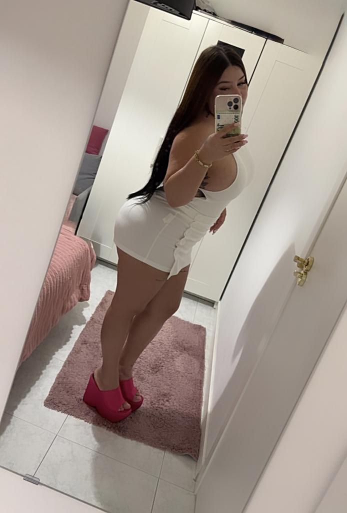 Chica busca chico en Tenerife: 