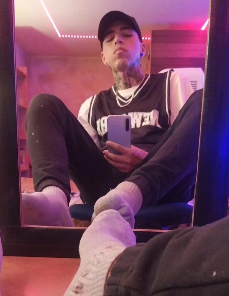 678956810: Chico busca chica en Madrid