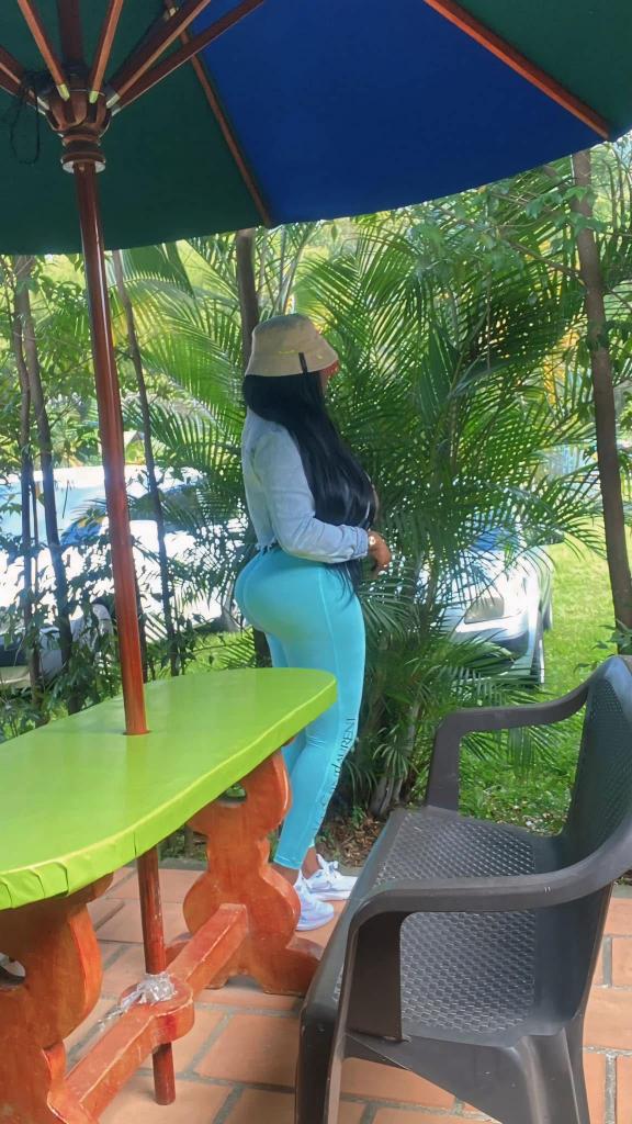 742087283: Chica busca chico en Murcia