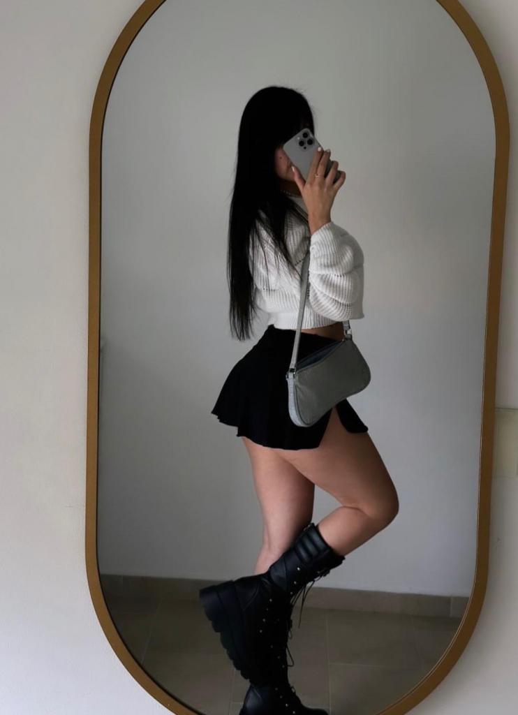 614785155: Chica busca chico en Orense