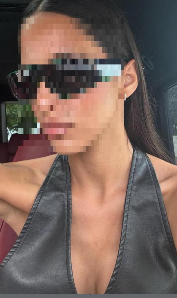 600488437: Chica busca chico en La Coruña