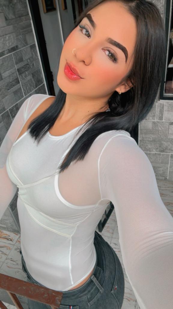 643693495: Chica busca chico en Madrid