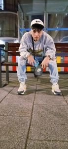 678956810: Chico busca chica en Madrid