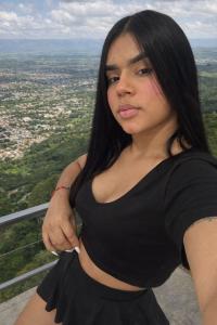 613889597: Chica busca chico en Zaragoza