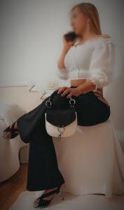 641941735: Chica busca chico en La Coruña