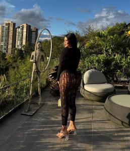 611328448: Chica busca chico en Barcelona