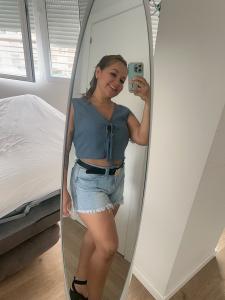 607382190: Chica busca chico en Alicante