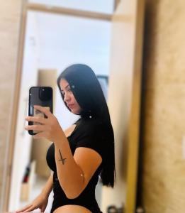 643529261: Chica busca chico en Tenerife