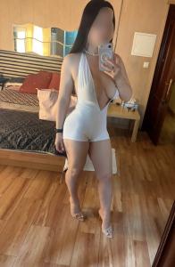 613179310: Chica busca chico en Málaga