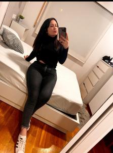 643420729: Chica busca chico en Ibiza