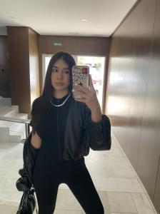 647162929: Chica busca chico en Murcia