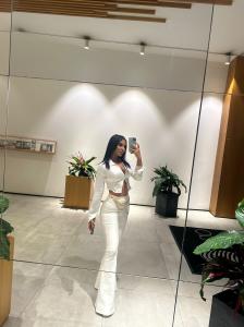 643693495: Chica busca chico en Madrid