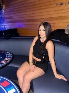 624729833: Chica busca chico en Barcelona