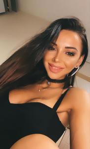 634183260: Chica busca chico en Ibiza