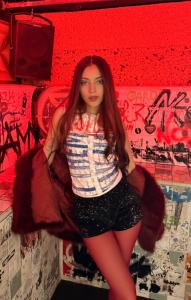 613362277: Chica busca chico en Málaga