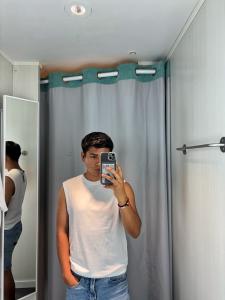 602726044: Chico busca chica en Valencia