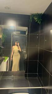 680366967: Chica busca chico en Madrid