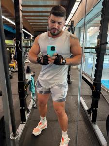 603151186: Chico busca chica en Sevilla