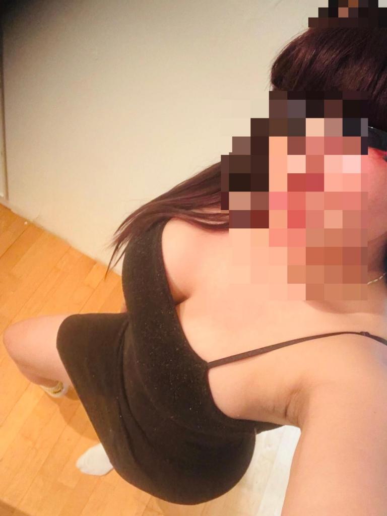631596894: Chica busca chico en Barcelona