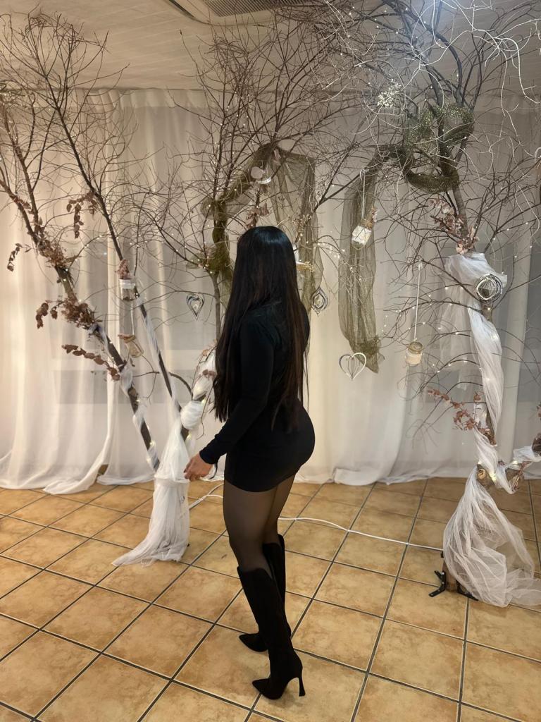 Chica busca chico en Sevilla: 